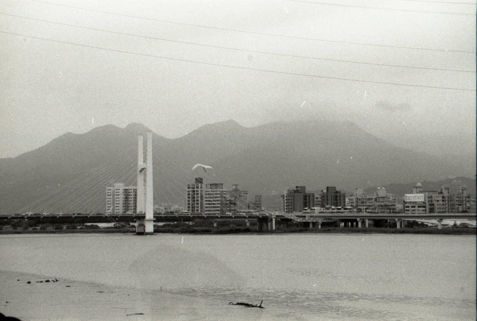 2021.03.23 三重河堤 (Foma 400)